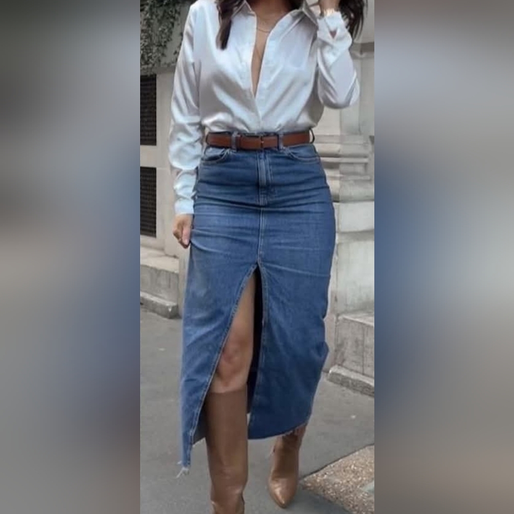 Celebrity Pink Blue Maxi Skirt, Size 13/31